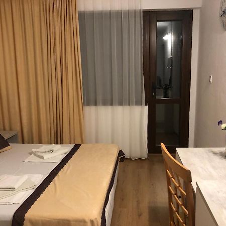 Guest Rooms Southern Nights バルバラ エクステリア 写真